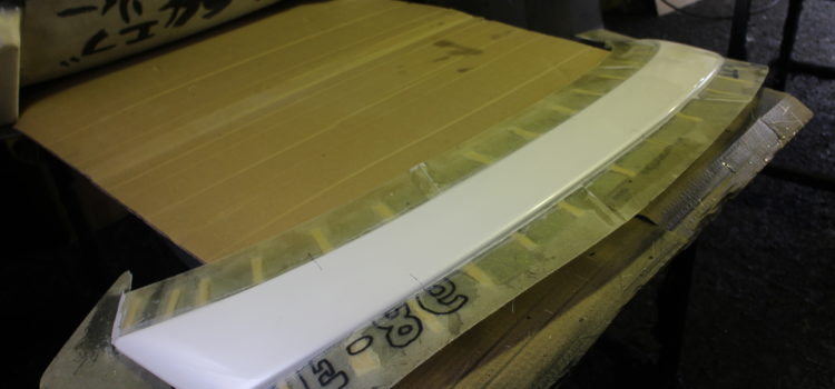 新製品案内　…　ＲＸ－８　リアウイング